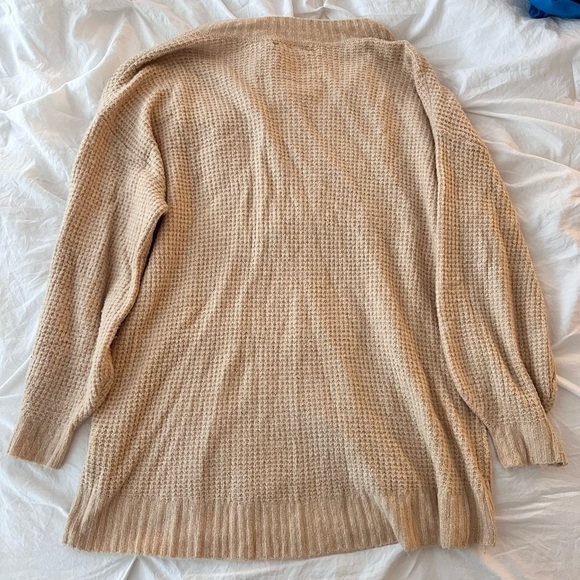 American Eagle Tan V-Neck Waffle Sweater Size S - Picture 5 of 5